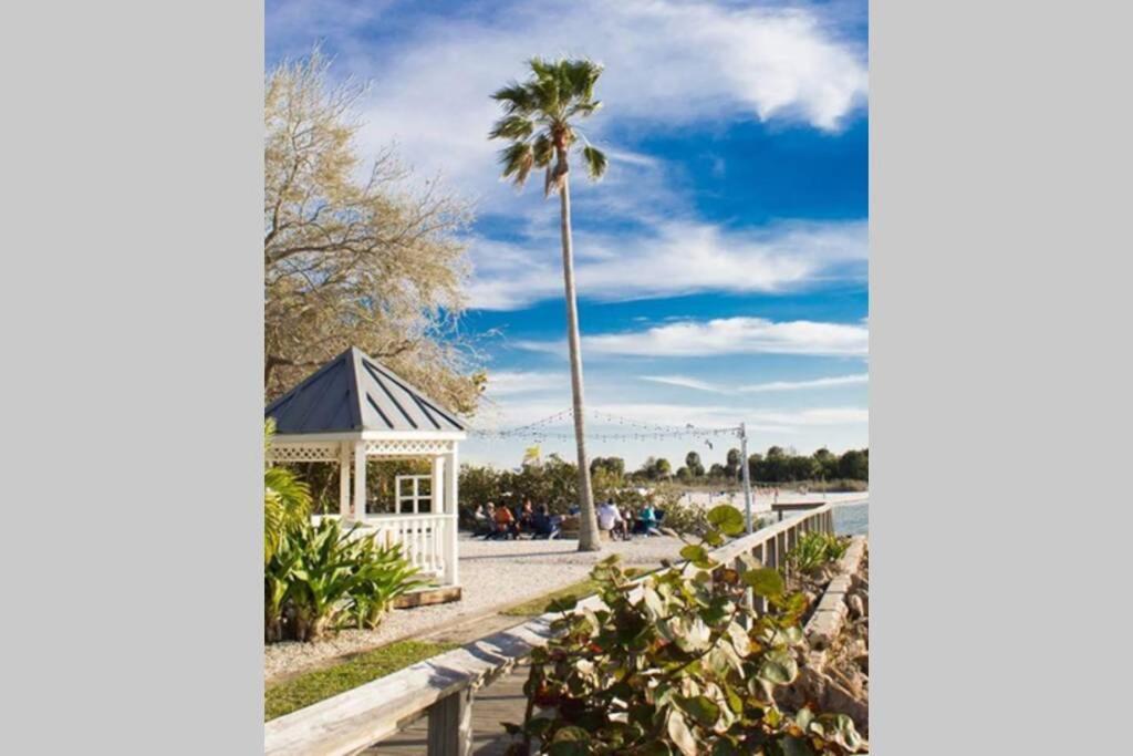 Sea Spray, Studio 114, Beach Steps Away! Pool+Wifi Ruskin Exterior foto