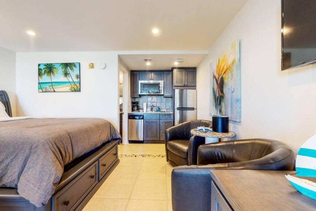 Sea Spray, Studio 114, Beach Steps Away! Pool+Wifi Ruskin Exterior foto